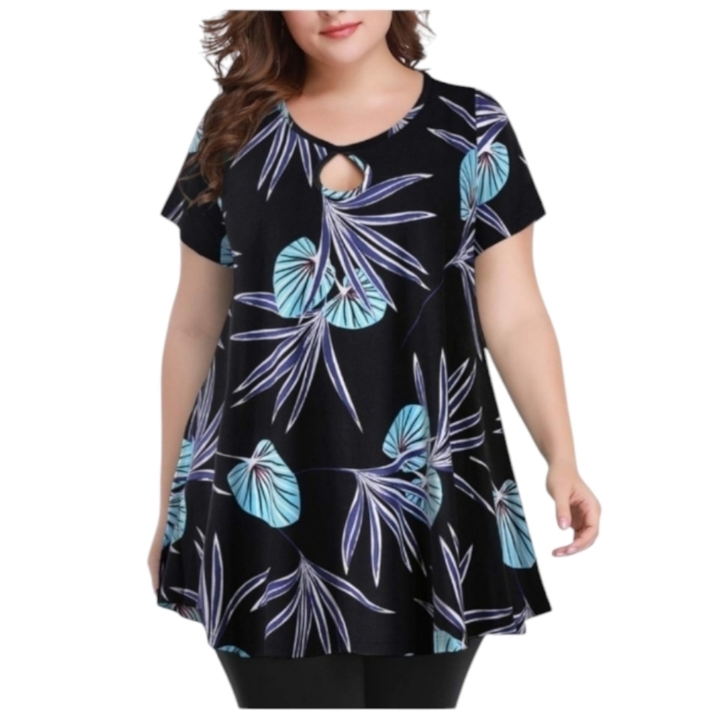 NWOT  Monnuro | Floral print Swing top